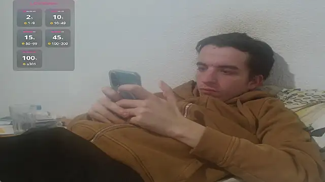 Snapshot of Tombgy07 chatting on 02.09.26 Tombgy07 online show from 02.09.26