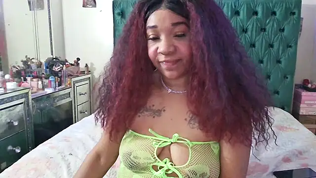 YasmineMinaj online show from 01.31.26