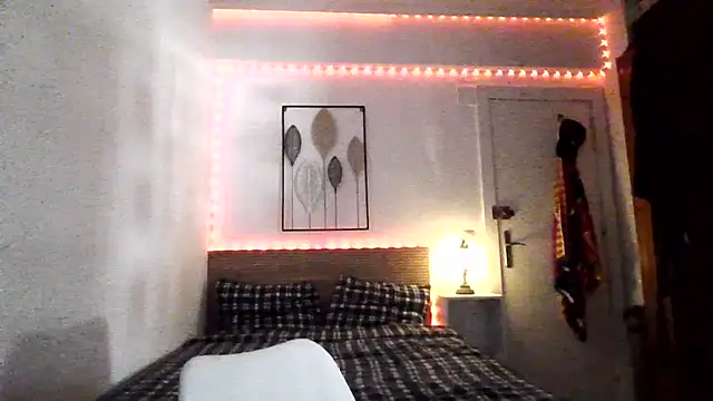 Snapshot of 99_GANAr chatting on 04.13.26 99 GANAr online show from 04.13.26