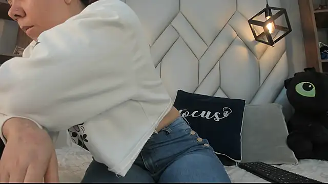 SakuraLee  online show from 03.11.25