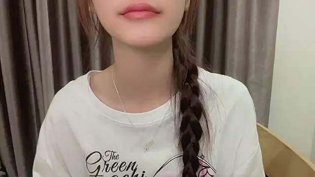 Snapshot of Your-Sunshine chatting on 12.19.24 Your-Sunshine online show from 12.19.24