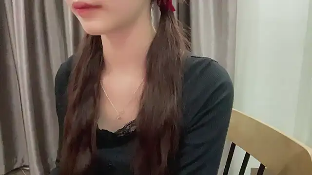 Snapshot of Your-Sunshine chatting on 01.16.25 Your-Sunshine online show from 01.16.25