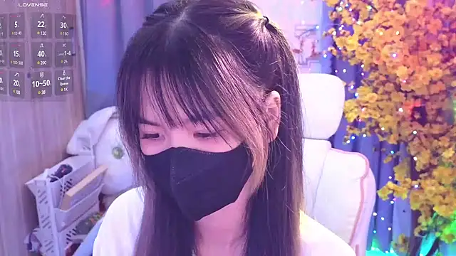 Snapshot of Your-Sunshine chatting on 02.03.25 Your-Sunshine online show from 02.03.25