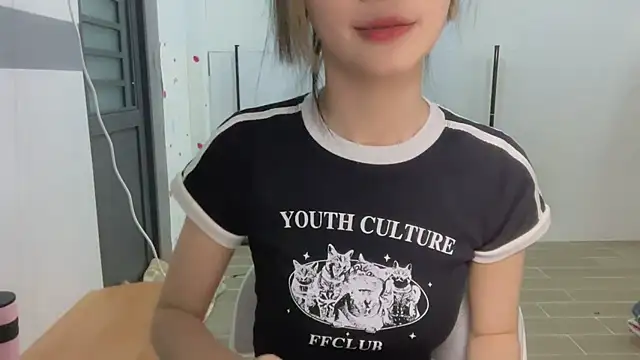 Snapshot of Your-Sunshine chatting on 03.17.25 Your-Sunshine online show from 03.17.25