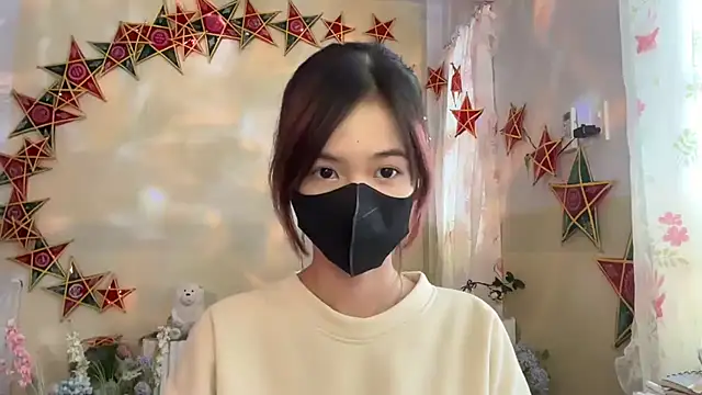 Snapshot of Your-Sunshine chatting on 09.24.25 Your-Sunshine online show from 09.24.25