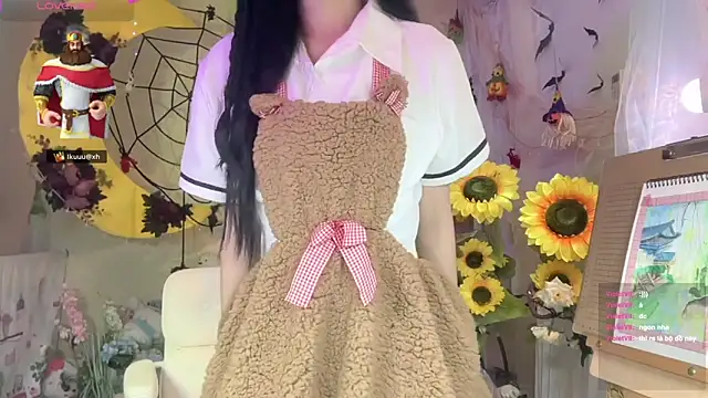 Snapshot of Your-Sunshine chatting on 11.04.25 Your-Sunshine online show from 11.04.25