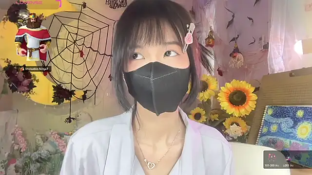 Snapshot of Your-Sunshine chatting on 11.09.25 Your-Sunshine online show from 11.09.25