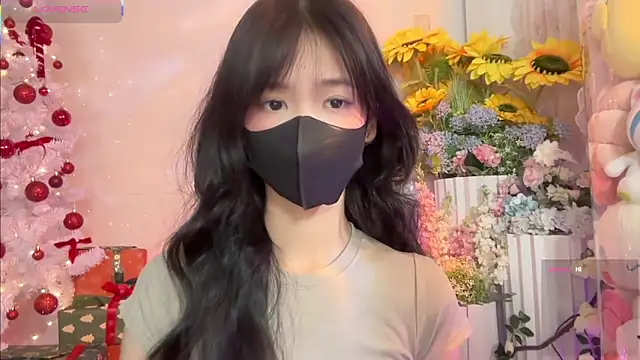 Snapshot of Your-Sunshine chatting on 12.17.25 Your-Sunshine online show from 12.17.25