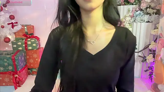 Snapshot of Your-Sunshine chatting on 12.19.25 Your-Sunshine online show from 12.19.25