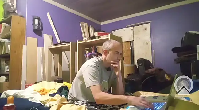 Snapshot of JunkieLiLMethWhore chatting on 03.17.25 JunkieLiLMethWhore online show from 03.17.25