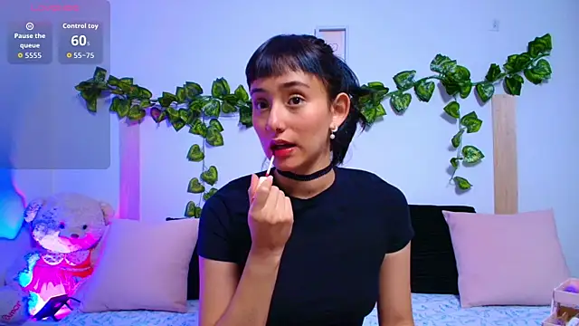 Snapshot of tati_cardenas chatting on 09.28.25 tati cardenas online show from 09.28.25