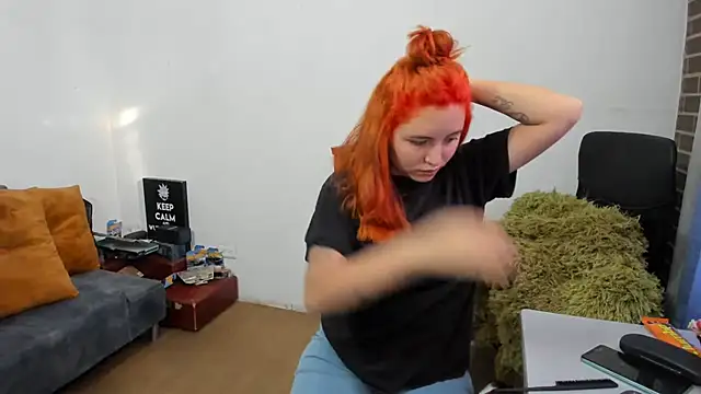  girls on fire  online show from 03.08.25