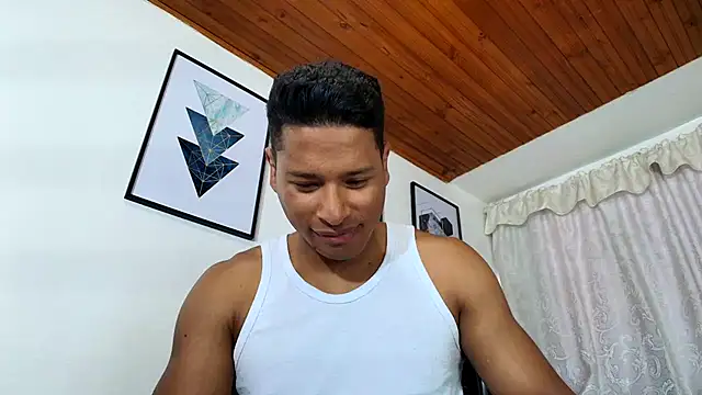 Snapshot of sam_her chatting on 11.08.25 sam her online show from 11.08.25