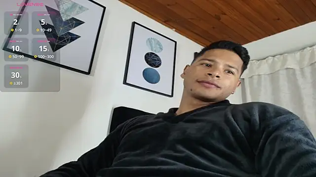 Snapshot of sam_her chatting on 11.24.25 sam her online show from 11.24.25