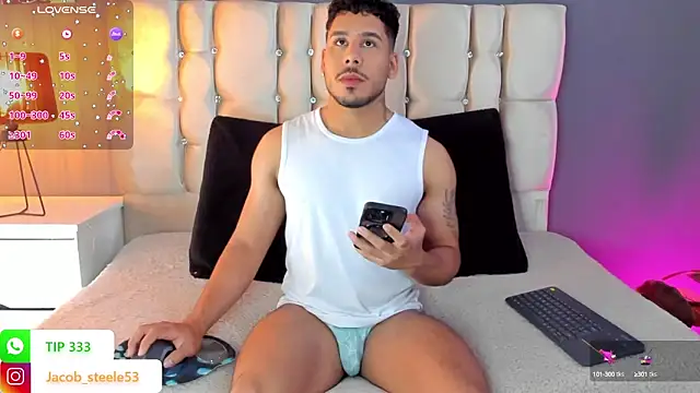 Snapshot of Jacob_Steele53 chatting on 09.19.25 Jacob Steele53 online show from 09.19.25