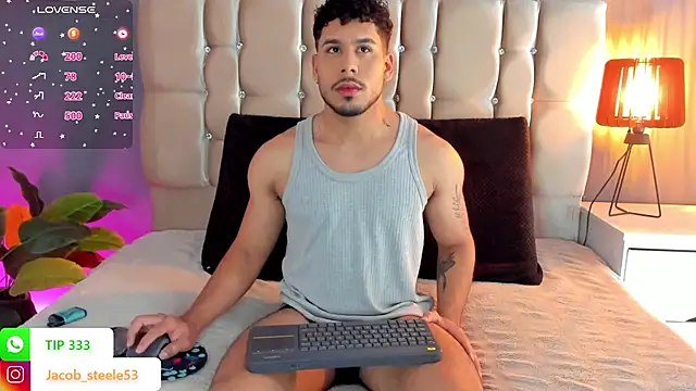 Snapshot of Jacob_Steele53 chatting on 11.18.25 Jacob Steele53 online show from 11.18.25