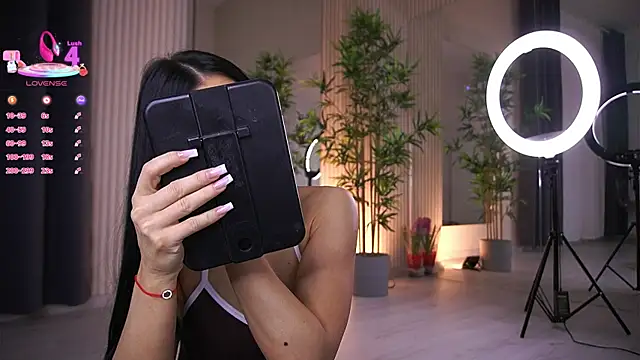 Abbela White online show from 03.03.25