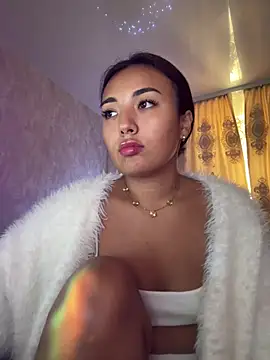 lily  foster online show from 04.30.26