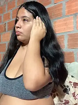 moncerrat luna online show from 12.18.24