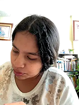 moncerrat luna online show from 10.15.25