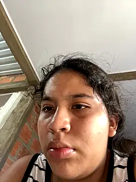 Snapshot of moncerrat_luna chatting on 11.19.25 moncerrat luna online show from 11.19.25