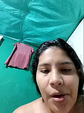 Snapshot of moncerrat_luna chatting on 12.19.25 moncerrat luna online show from 12.19.25