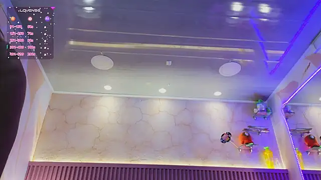 Emiily Scott1 online show from 12.20.24