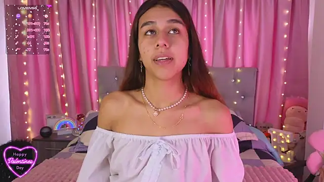 Emiily Scott1 online show from 02.17.25