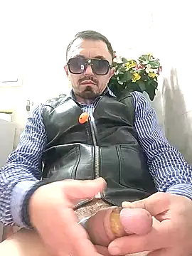 Snapshot of erbod_Johnny chatting on 10.01.25 erbod Johnny online show from 10.01.25