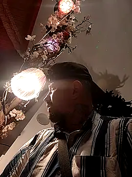 Snapshot of erbod_Johnny chatting on 11.06.25 erbod Johnny online show from 11.06.25