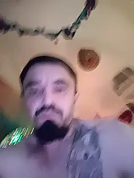 Snapshot of erbod_Johnny chatting on 12.17.25 erbod Johnny online show from 12.17.25