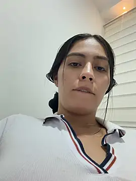 Snapshot of Sophie__Foxxx chatting on 05.21.26 Sophie Foxxx online show from 05.21.26