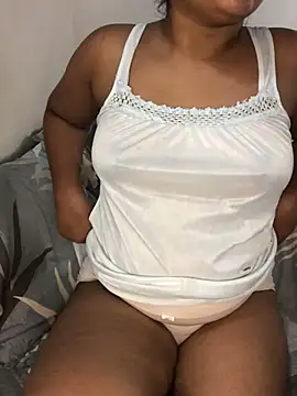 Snapshot of Rose_Olivia chatting on 02.01.25 Rose Olivia online show from 02.01.25