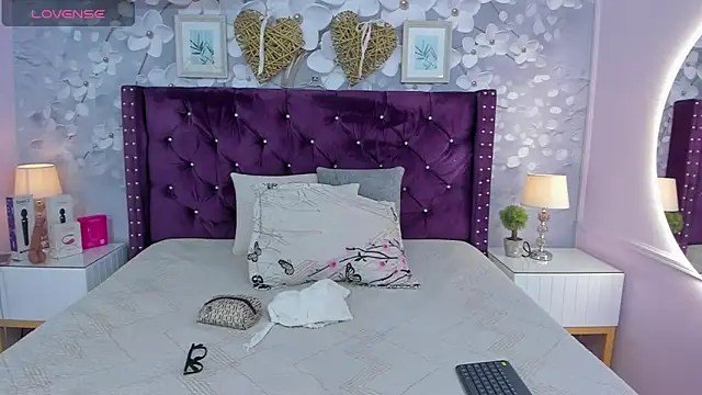 Snapshot of dalila_salazar chatting on 05.06.26 dalila salazar online show from 05.06.26