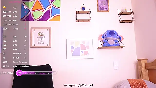 Snapshot of wild_col_ chatting on 03.11.25 wild col online show from 03.11.25