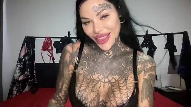 Snapshot of claudiacvc95 chatting on 01.15.26 claudiacvc95 online show from 01.15.26