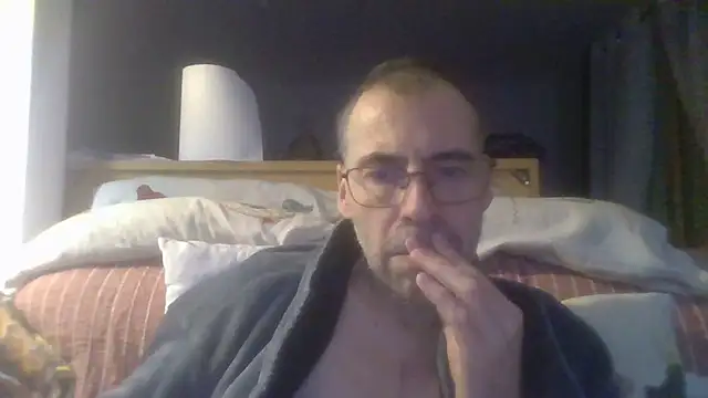 Snapshot of ptitcanard60600 chatting on 12.14.25 ptitcanard60600 online show from 12.14.25