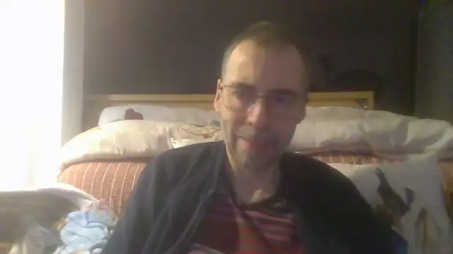 Snapshot of ptitcanard60600 chatting on 12.19.25 ptitcanard60600 online show from 12.19.25