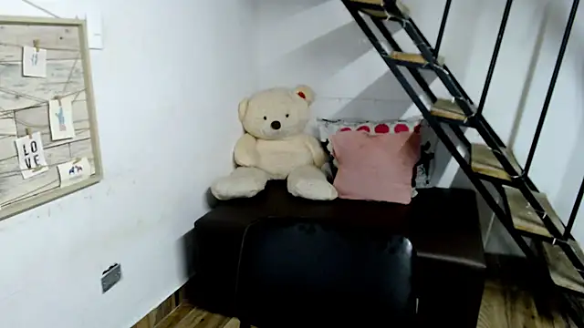 samantha baby  online show from 03.22.25