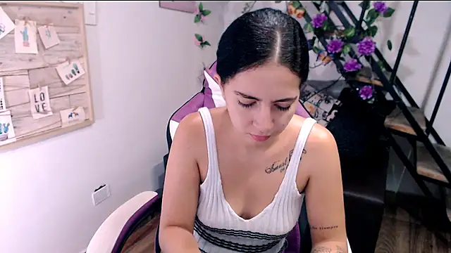 samantha baby  online show from 04.28.26
