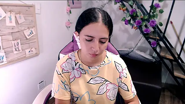 Snapshot of samantha_baby_ chatting on 06.02.26 samantha baby online show from 06.02.26