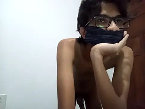 Snapshot of kushan_Madu chatting on 04.04.26 kushan Madu online show from 04.04.26