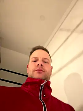 Danii0790 online show from 12.18.25