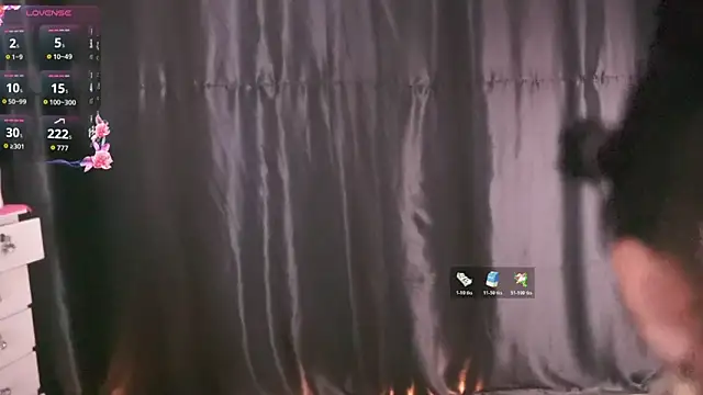 Sisirojas online show from 10.28.25