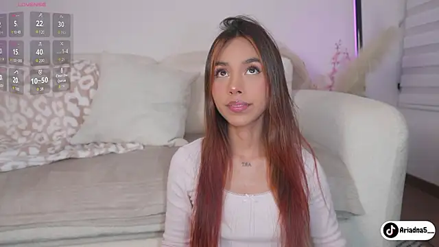 Snapshot of Ariadna5 chatting on 02.21.26 Ariadna5 online show from 02.21.26