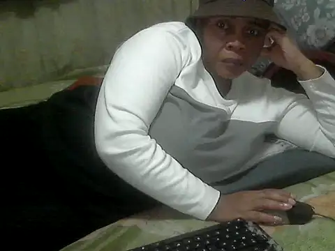 BLACKMILF4U online show from 06.09.26