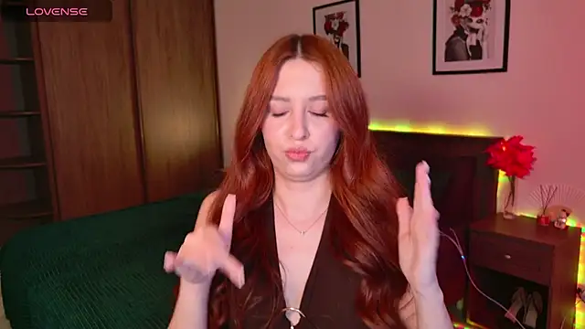 Snapshot of EleanorePeach chatting on 05.14.26 EleanorePeach online show from 05.14.26