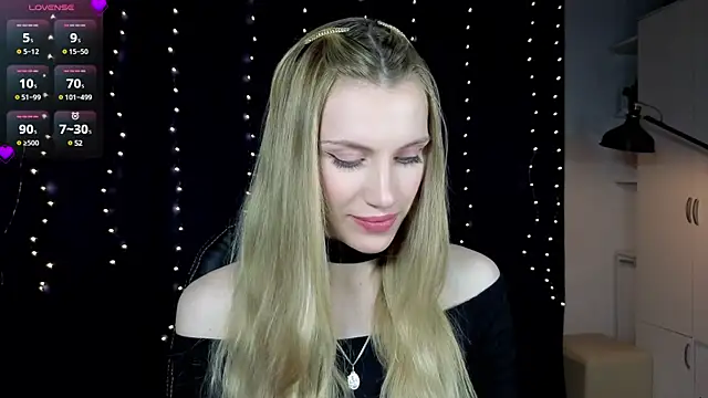 Snapshot of Lilianna_Just chatting on 02.23.25 Lilianna Just online show from 02.23.25