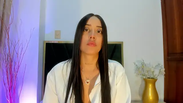 NoraDasilva online show from 02.07.26