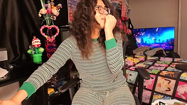 ShinyCherub online show from 02.27.25